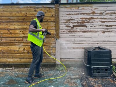 Fence Cleaning Ottawa